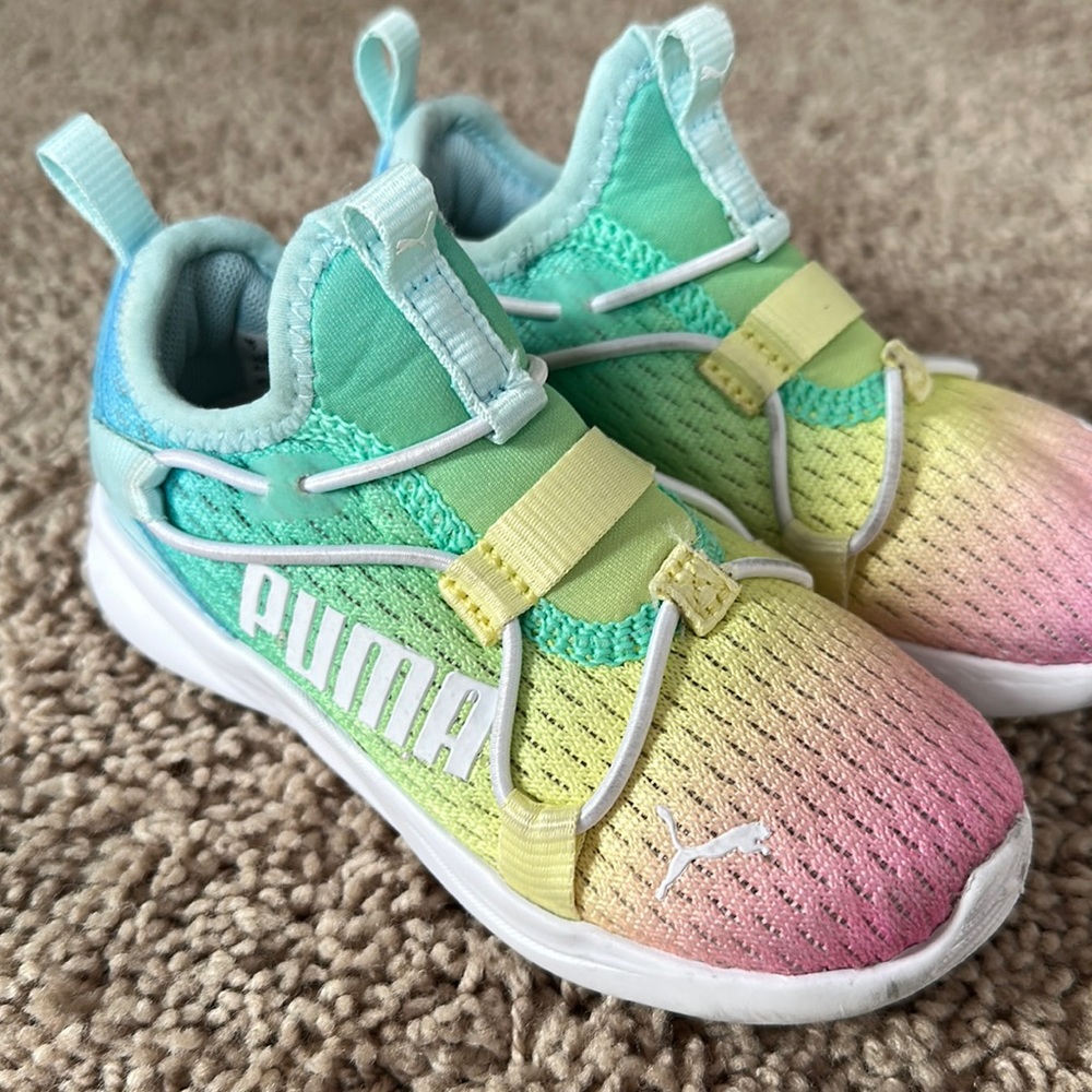 Toddler Girls PUMA size 8